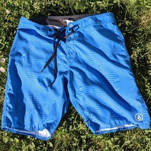 Volcom Men's Sz 34 Board Shorts